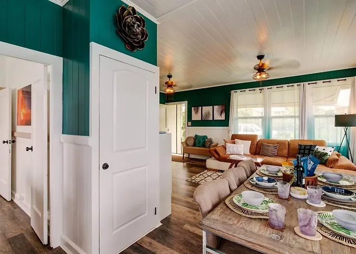 New - Hula House Wac- 3Br- Hilo Town