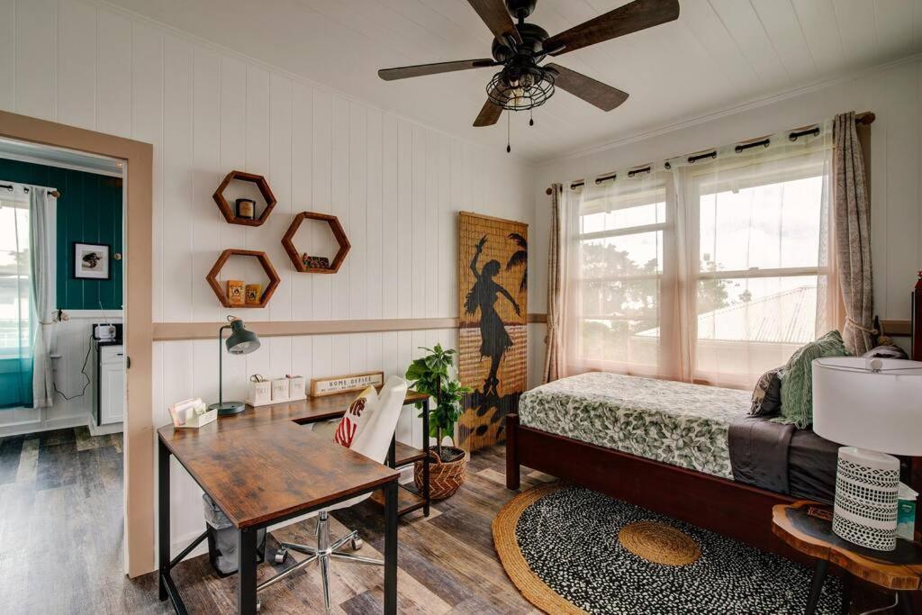 New - Hula House Wac- 3br- Town Ferienhaus Hilo